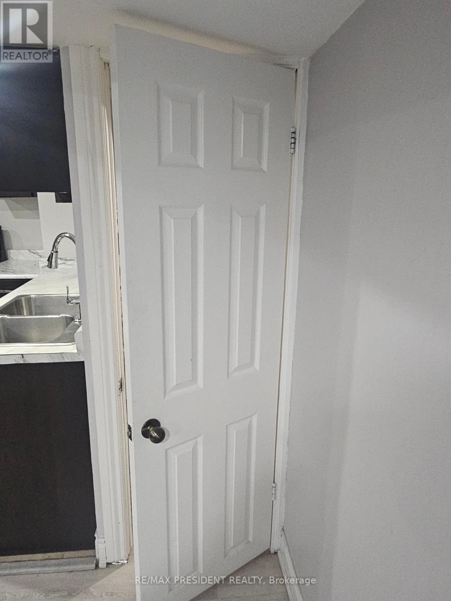 Basement - 13 Edgevalley Court, Brampton, ON - Indoor Photo Showing Other Room