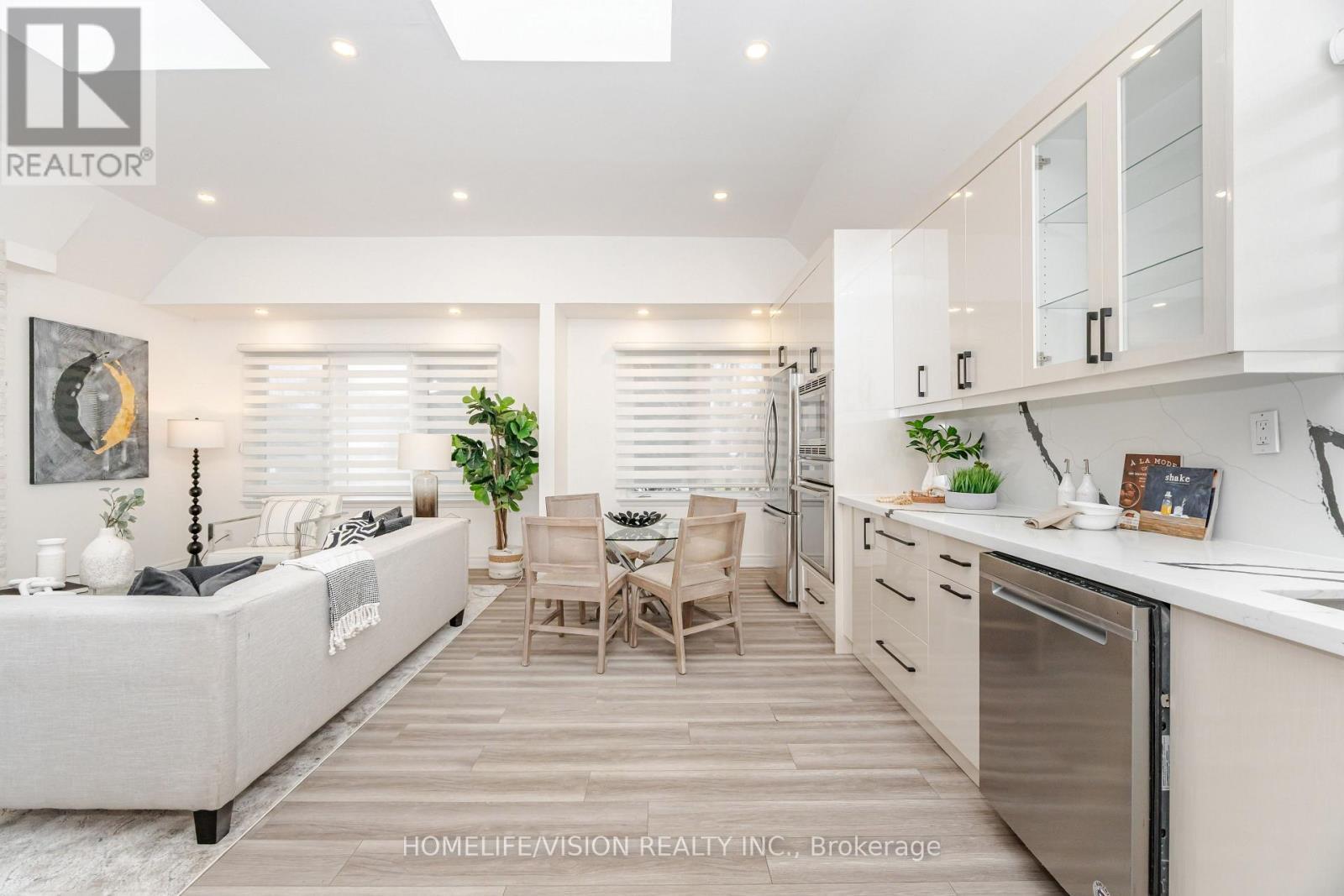 44 Armitage Drive, Toronto, ON - Indoor