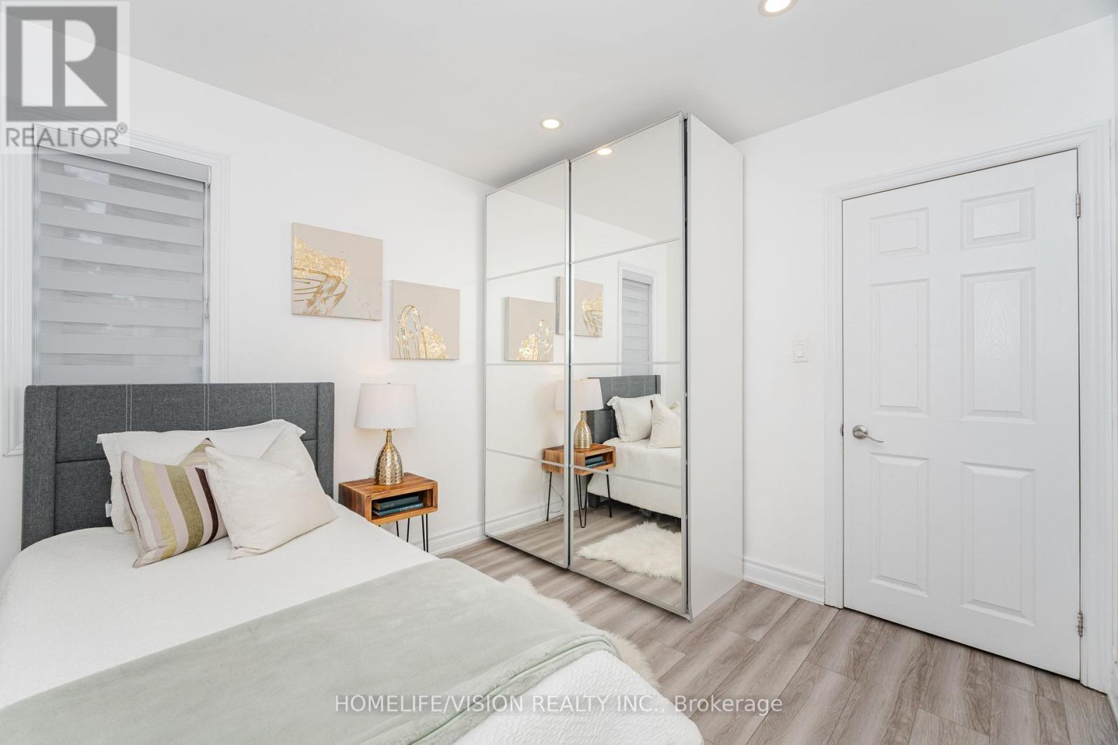 44 Armitage Drive, Toronto, ON - Indoor Photo Showing Bedroom