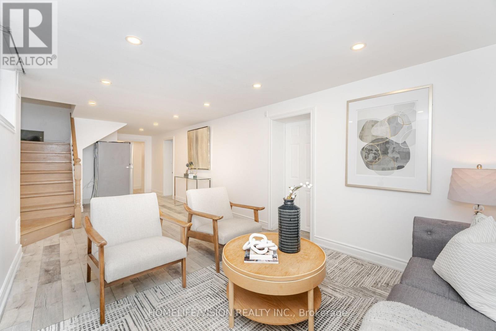 44 Armitage Drive, Toronto, ON - Indoor Photo Showing Living Room