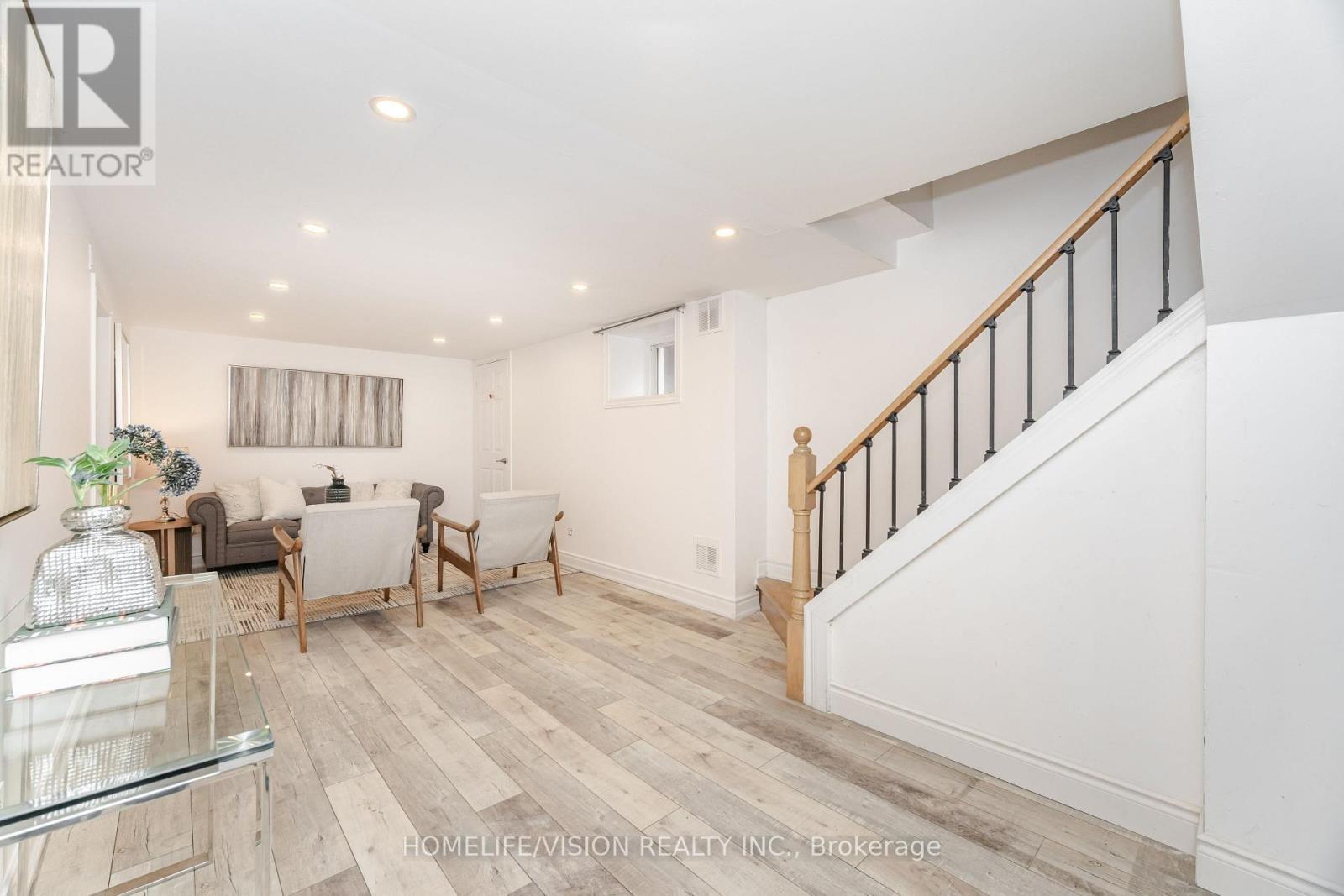 44 Armitage Drive, Toronto, ON - Indoor