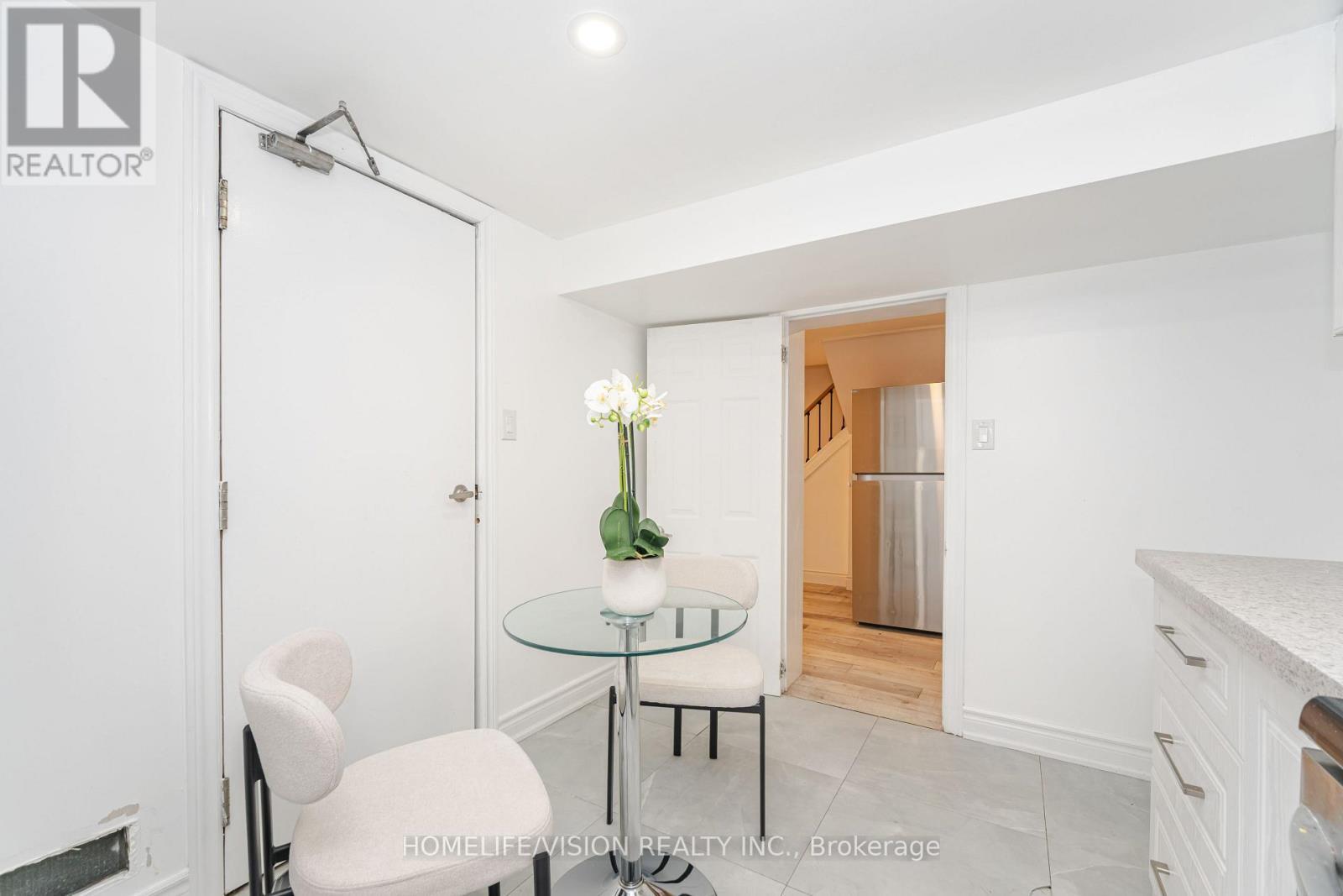 44 Armitage Drive, Toronto, ON - Indoor