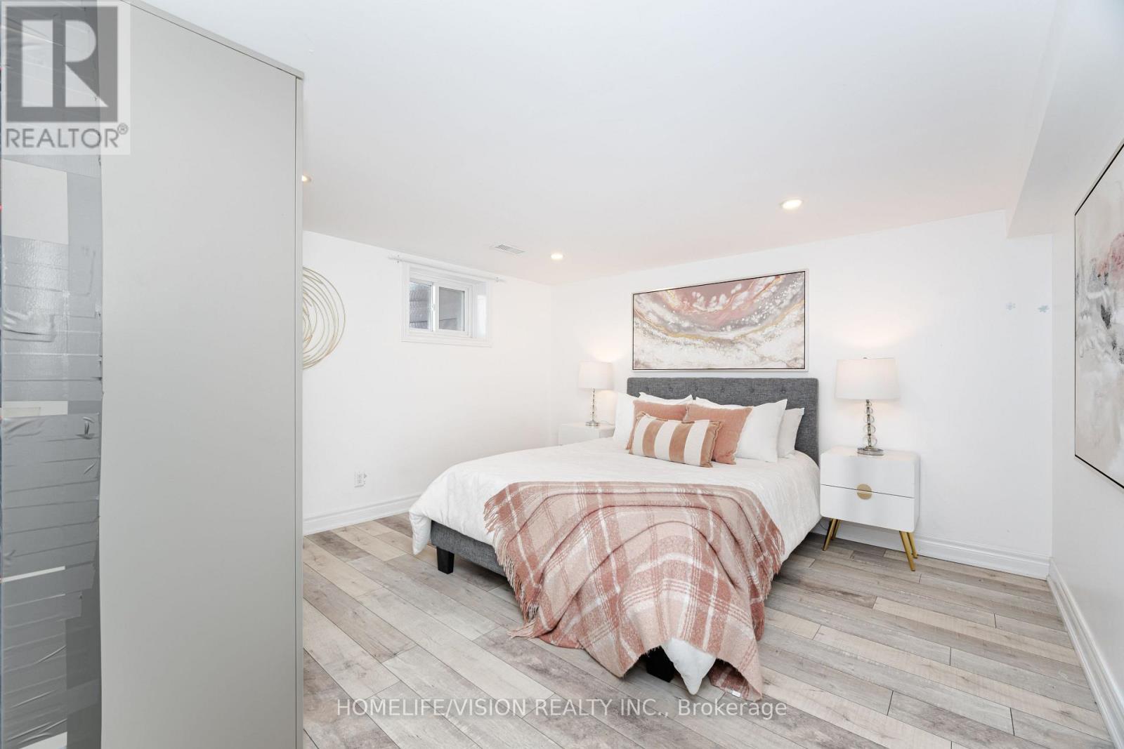 44 Armitage Drive, Toronto, ON - Indoor Photo Showing Bedroom