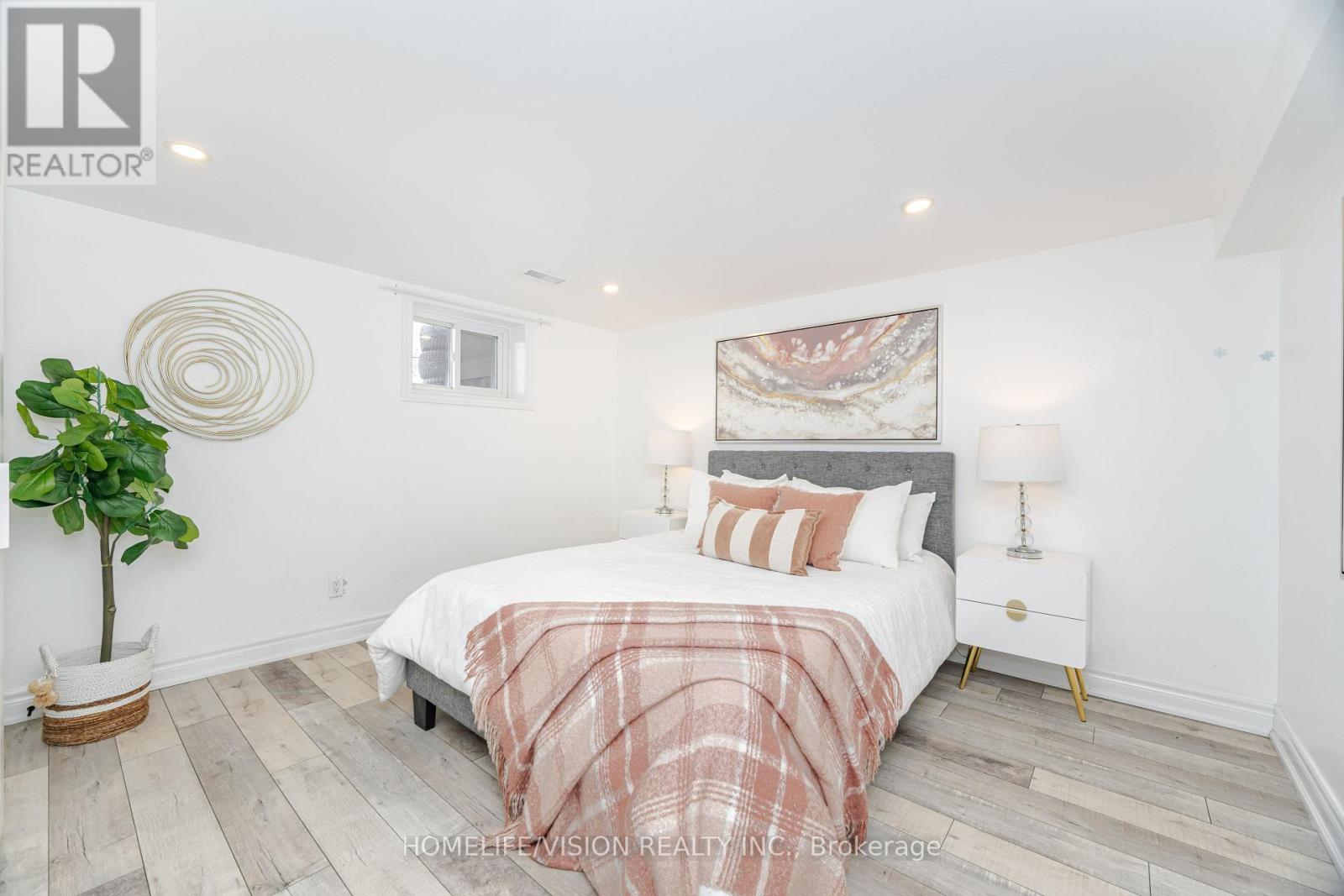 44 Armitage Drive, Toronto, ON - Indoor Photo Showing Bedroom