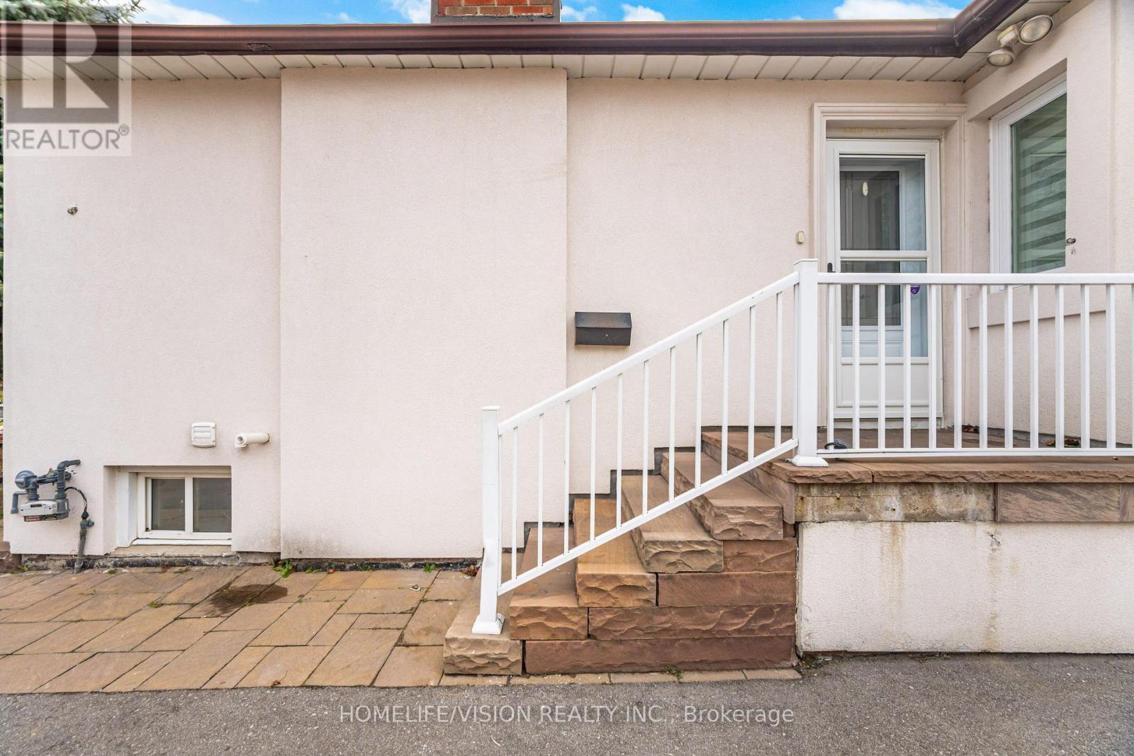 44 Armitage Drive, Toronto, ON - Outdoor