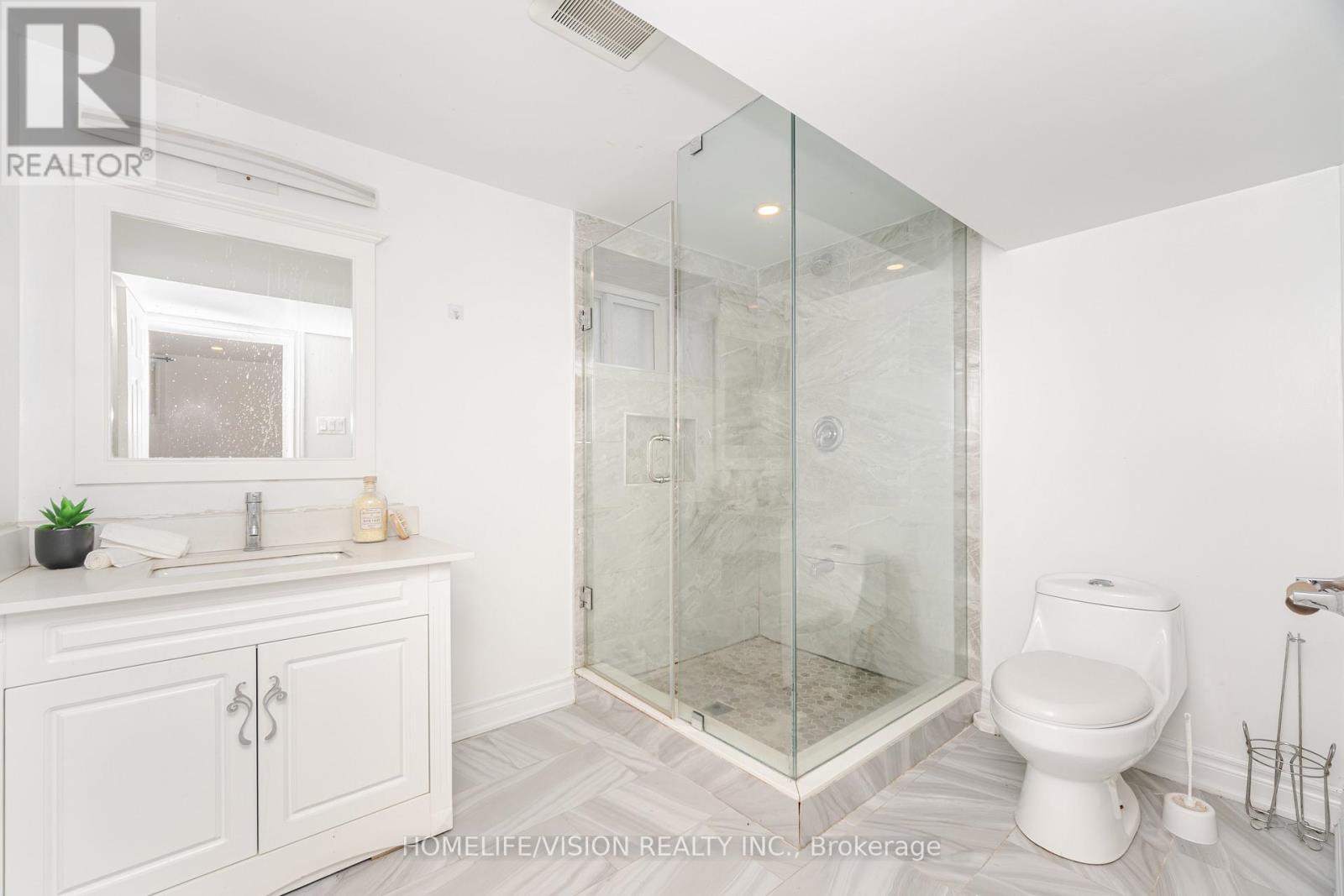 44 Armitage Drive, Toronto, ON - Indoor Photo Showing Bathroom