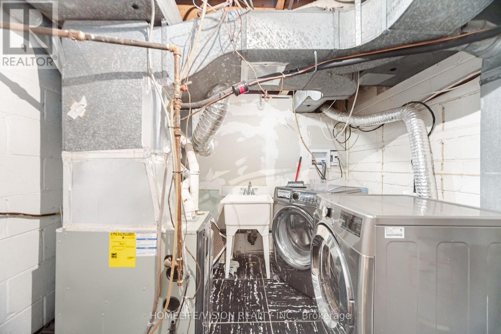 44 Armitage Drive, Toronto, ON - Indoor Photo Showing Laundry Room