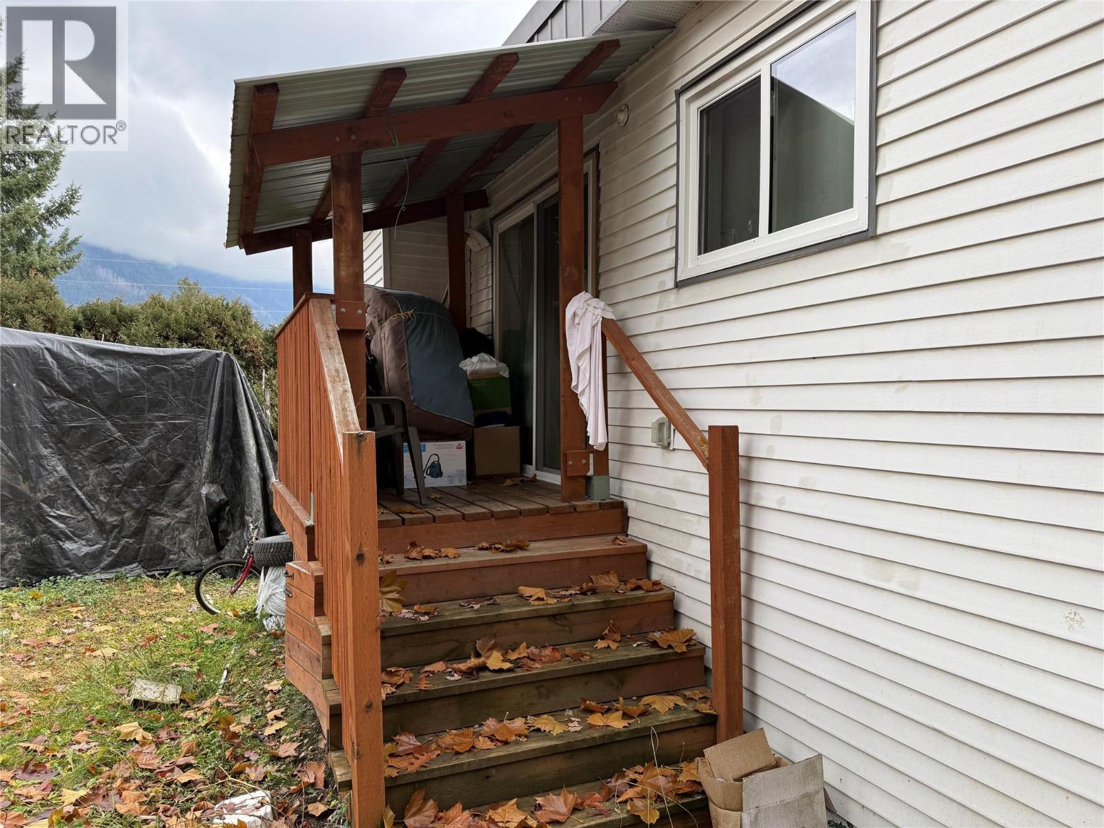 1516 Crease Avenue, Nelson, BC