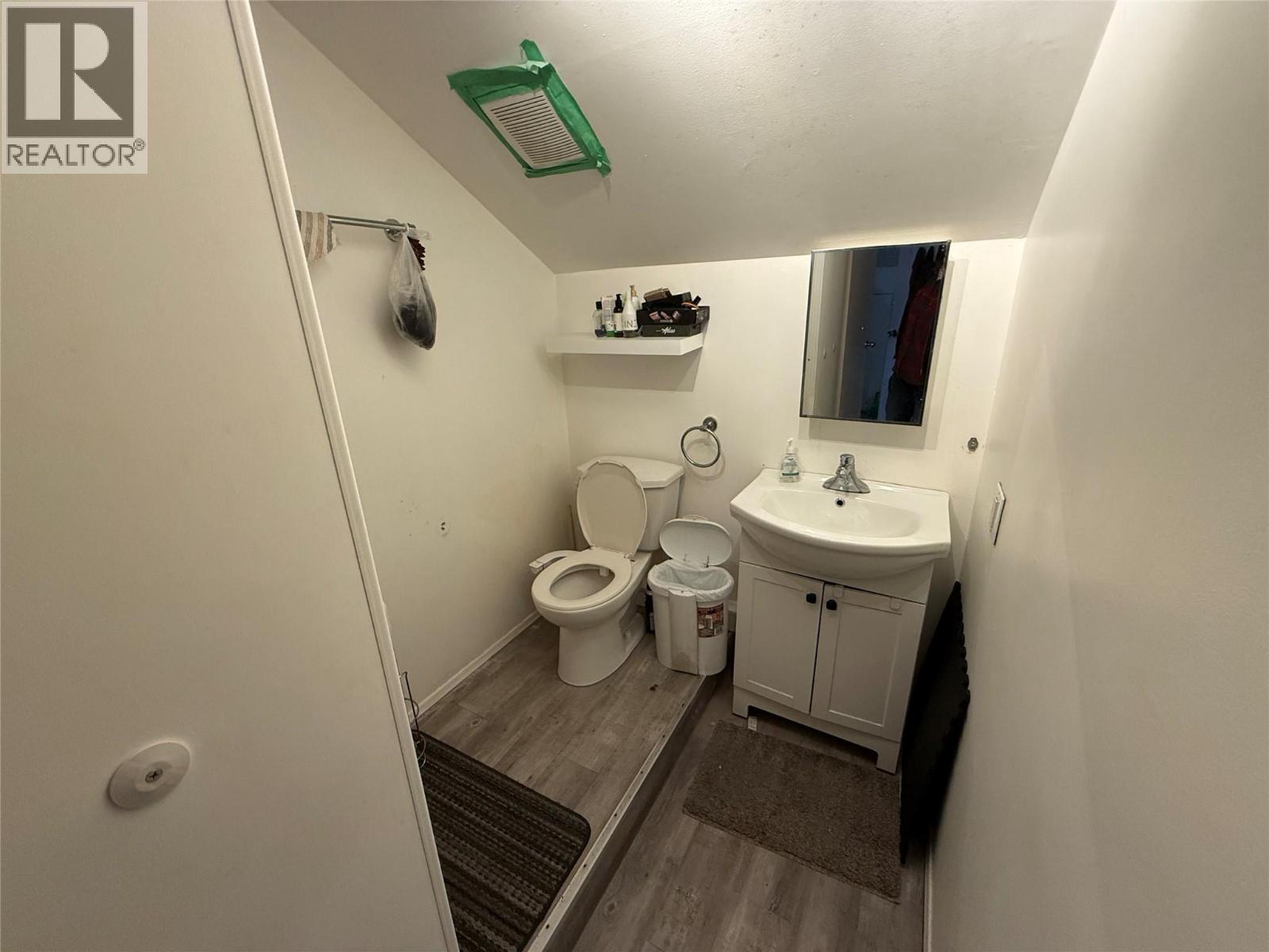 1516 Crease Avenue, Nelson, BC