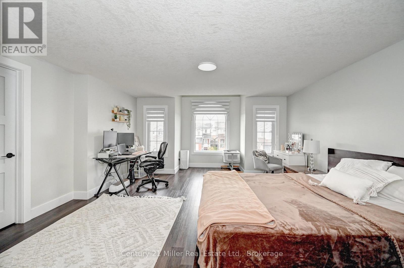 14 Bridlewreath Street, Kitchener, ON - Indoor Photo Showing Bedroom