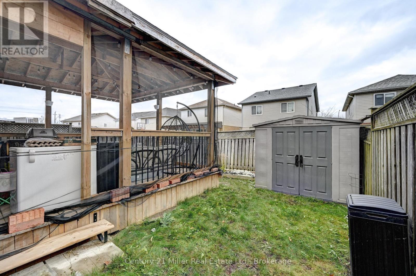 14 Bridlewreath Street, Kitchener, ON - Outdoor With Deck Patio Veranda With Exterior