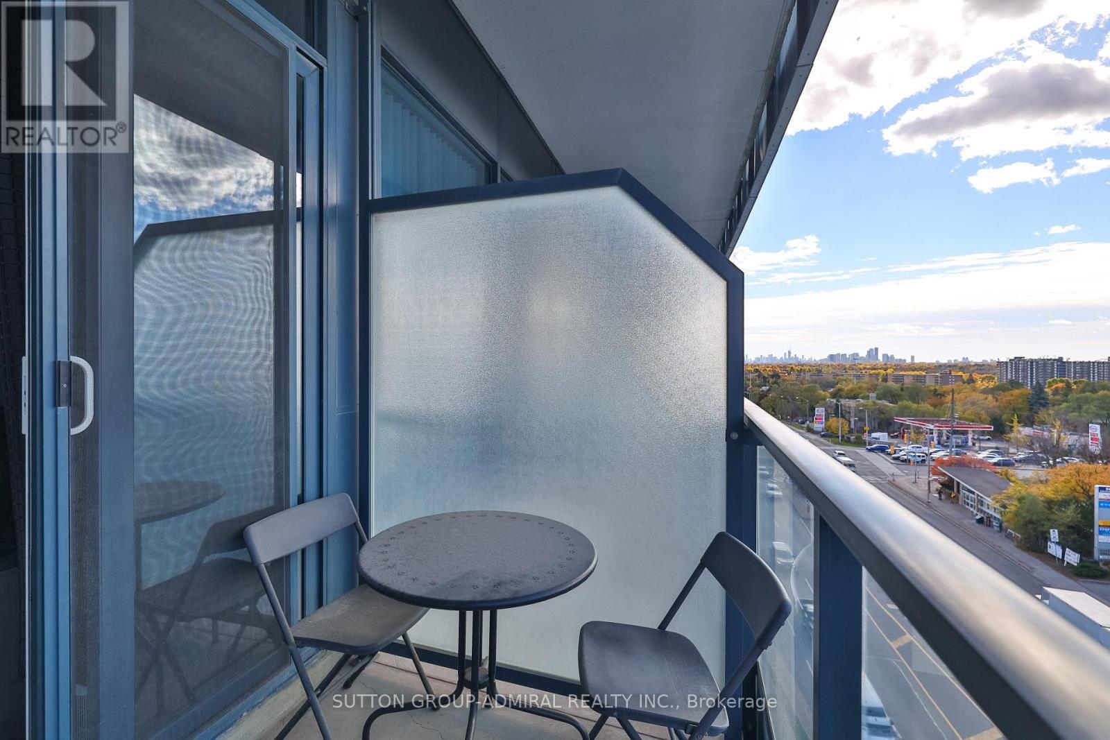 715 - 2885 Bayview Avenue, Toronto, ON - Outdoor With Balcony With View With Exterior