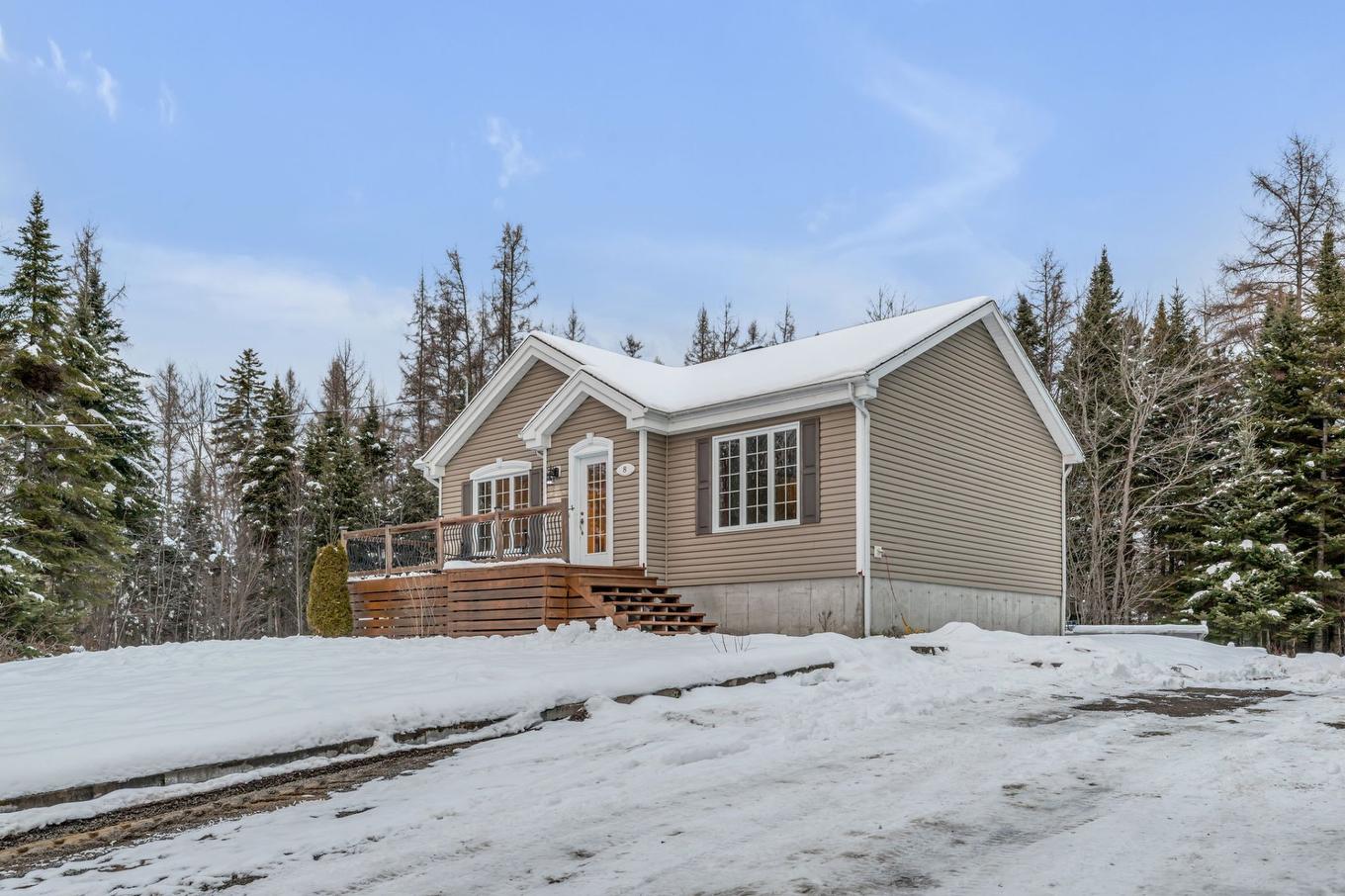 Frontage - 8 Rue Kiley, Shannon, QC - Outdoor