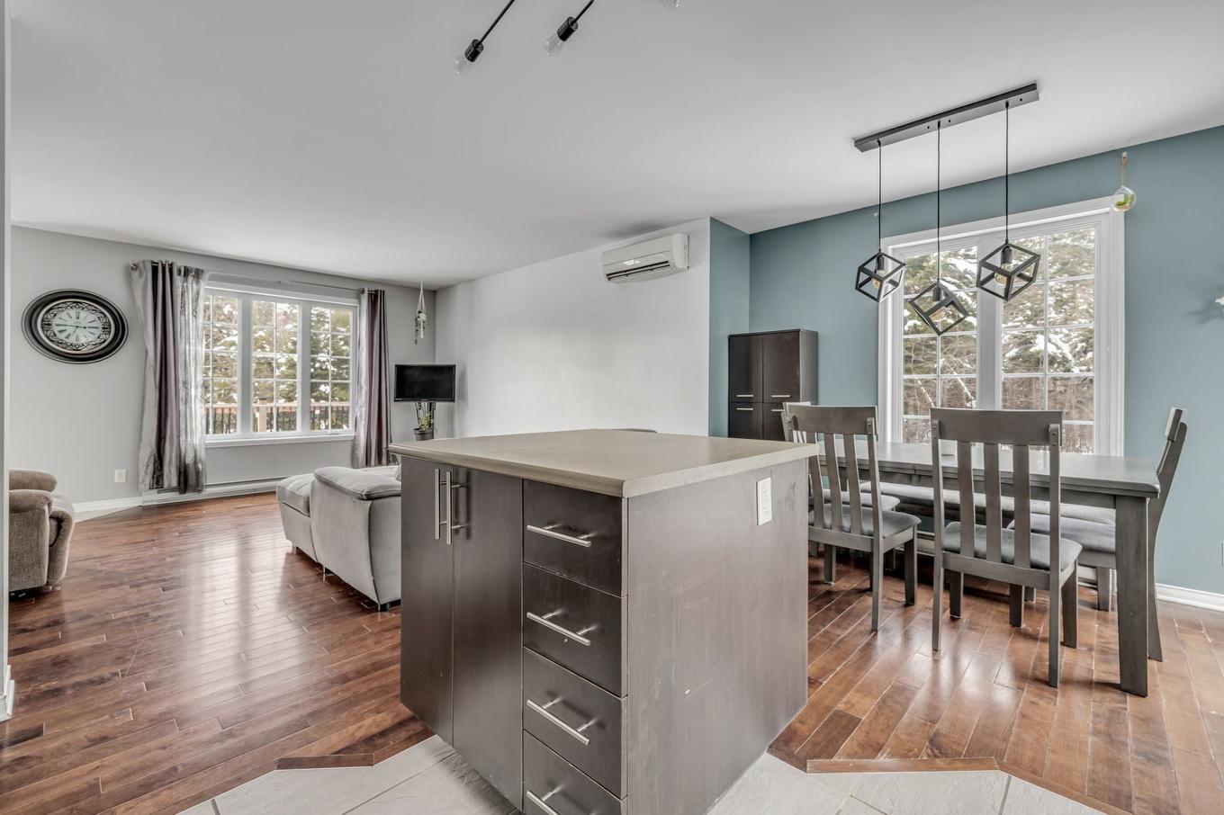 Kitchen - 8 Rue Kiley, Shannon, QC - Indoor Photo Showing Dining Room