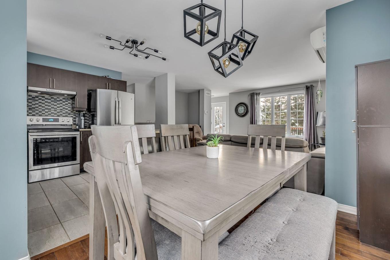 Dining room - 8 Rue Kiley, Shannon, QC - Indoor Photo Showing Dining Room