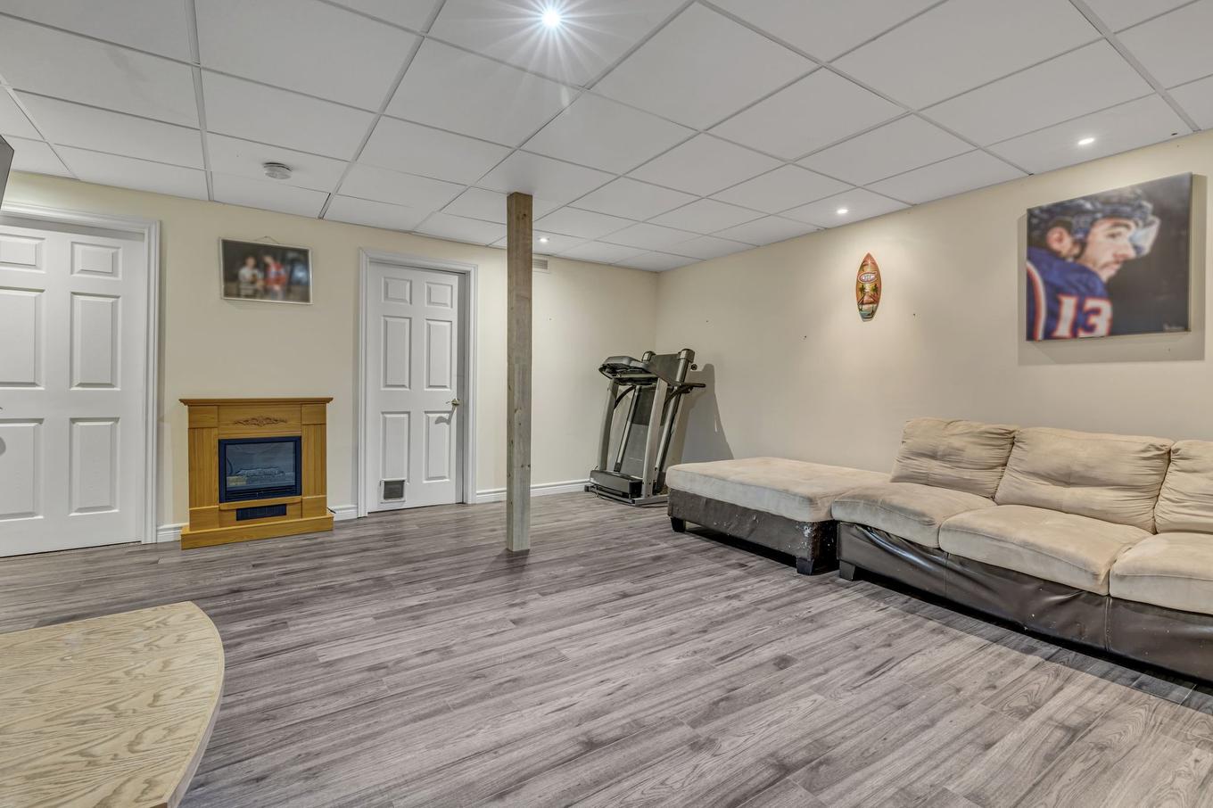 Family room - 8 Rue Kiley, Shannon, QC - Indoor