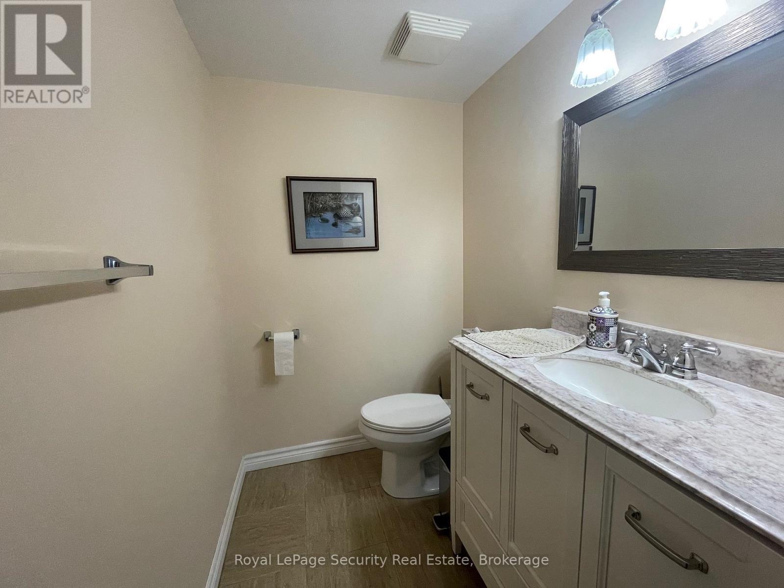 805 - 2556 Argyle Road, Mississauga, ON - Indoor Photo Showing Bathroom