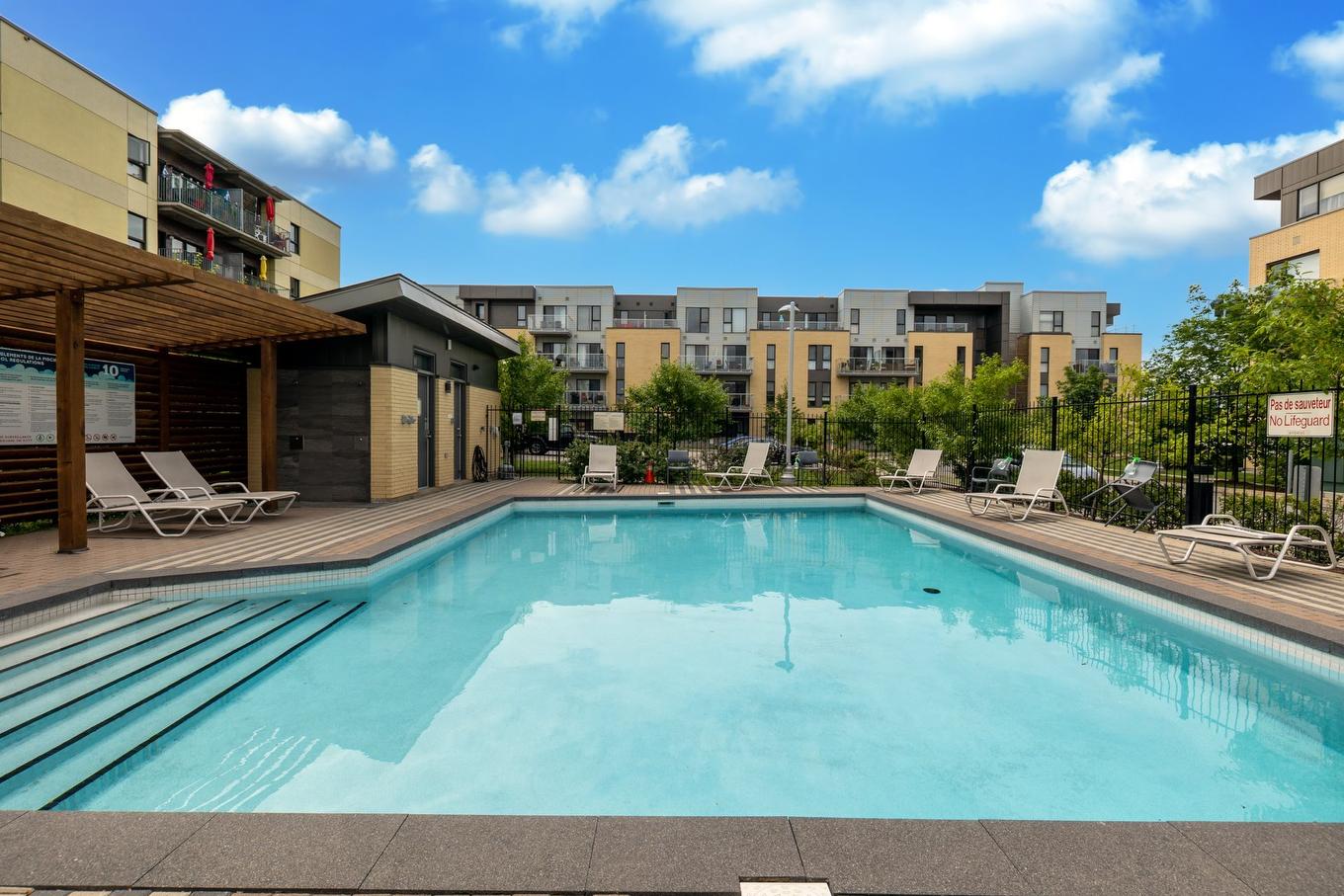 Piscine - 211-740 32E Avenue, Montréal (Lachine), QC - Outdoor With In Ground Pool