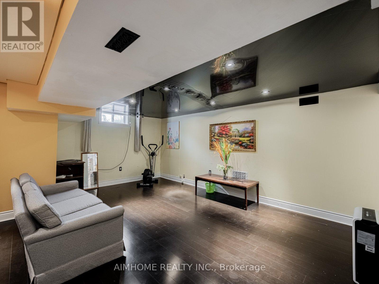 5733 River Grove Avenue, Mississauga, ON