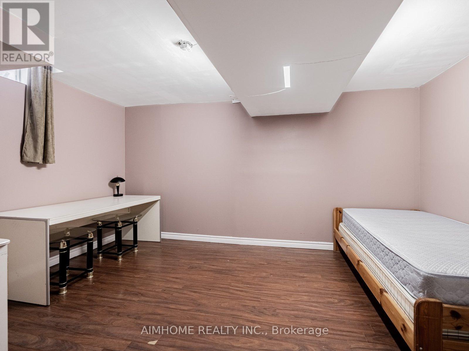 5733 River Grove Avenue, Mississauga, ON