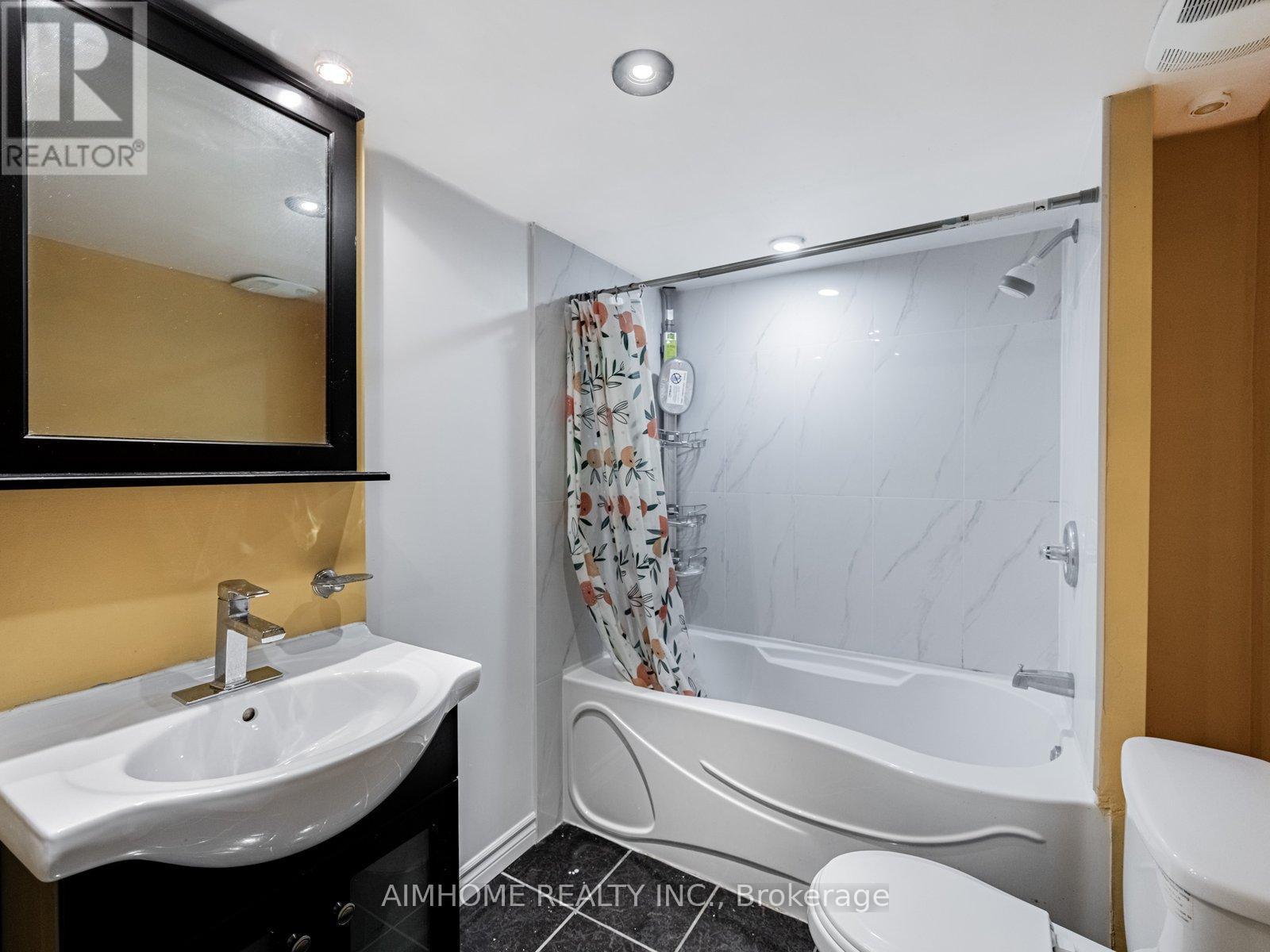 5733 River Grove Avenue, Mississauga, ON