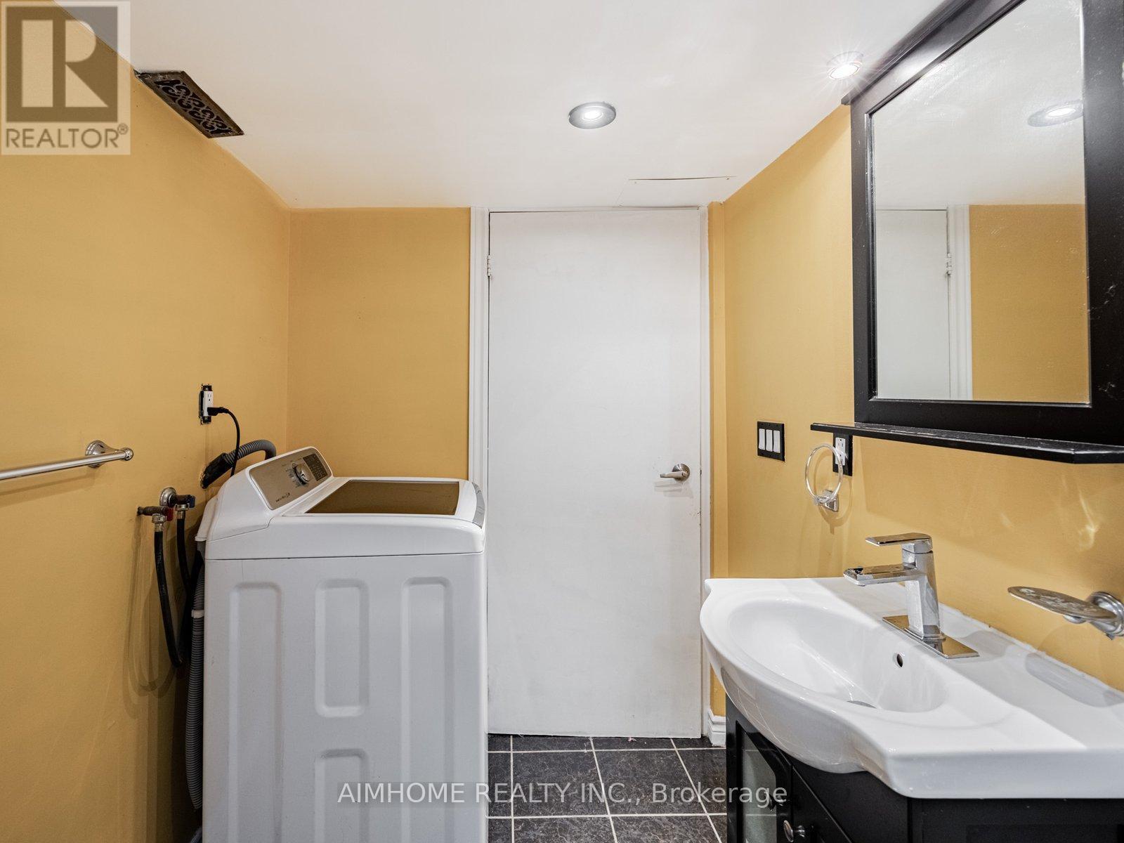 5733 River Grove Avenue, Mississauga, ON