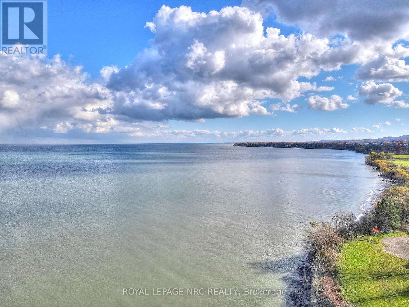 545 - 16 Concord Place, Grimsby (Grimsby Beach), ON - Outdoor With Body Of Water With View