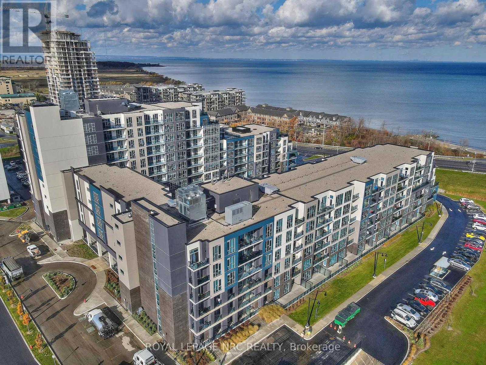 545 - 16 Concord Place, Grimsby (Grimsby Beach), ON - Outdoor With Body Of Water With View