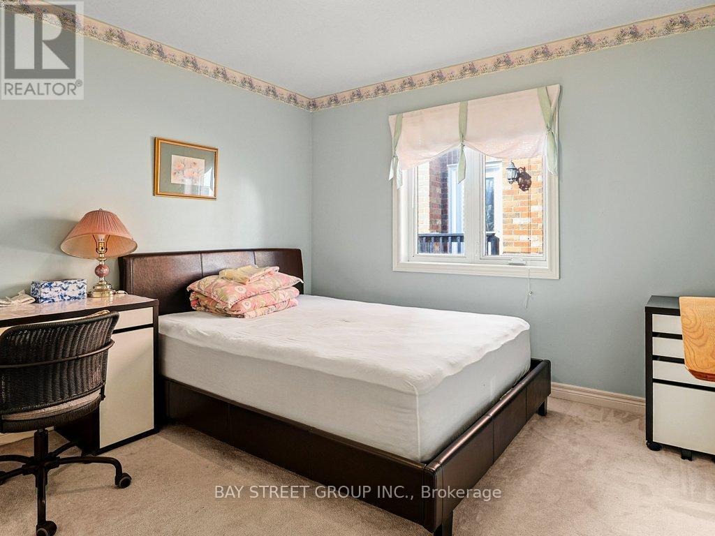 488 Cabot Trail, Waterloo, ON - Indoor Photo Showing Bedroom