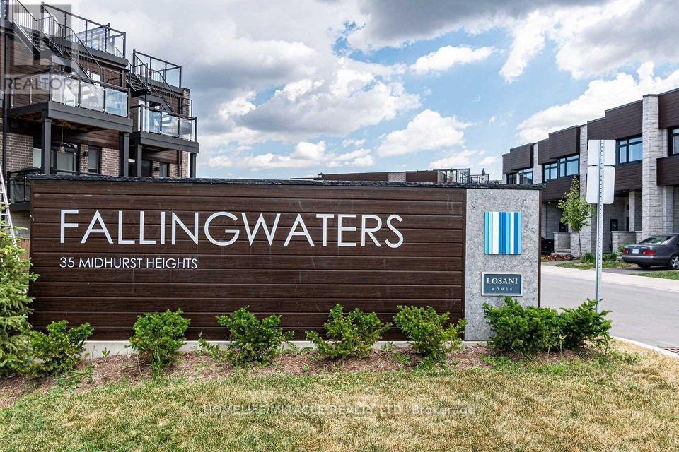 19 - 35 Midhurst Heights, Hamilton, ON - Outdoor With Balcony