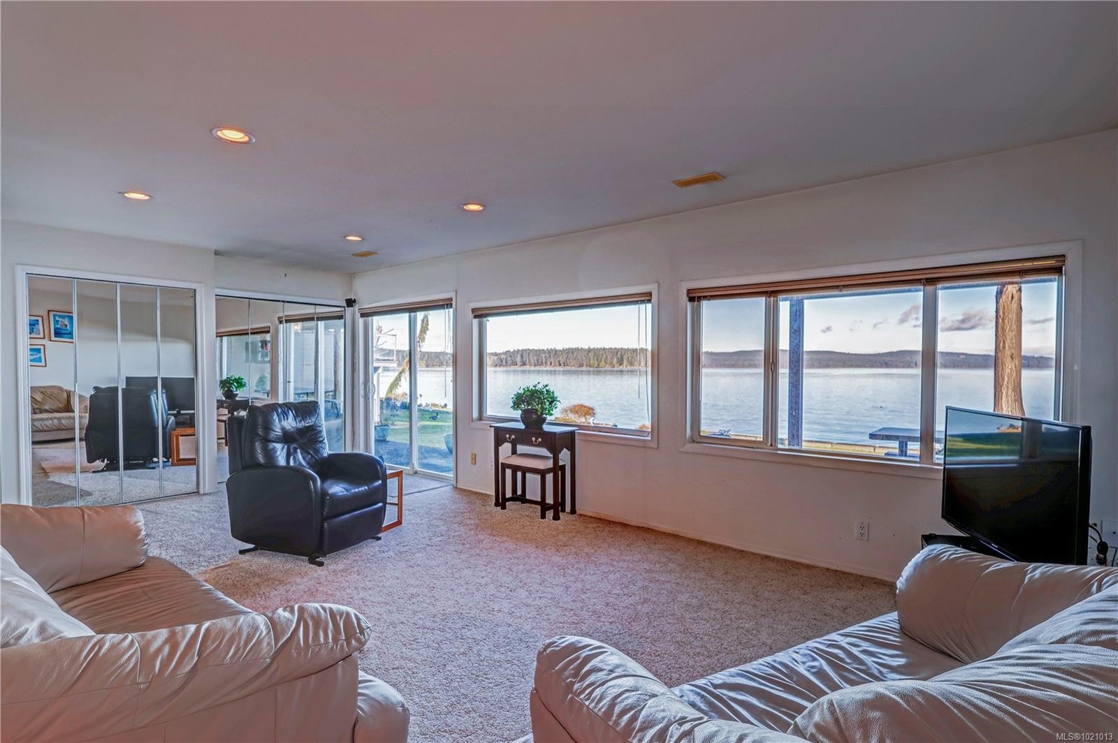 2112 Beach Dr, Port Mcneill, BC