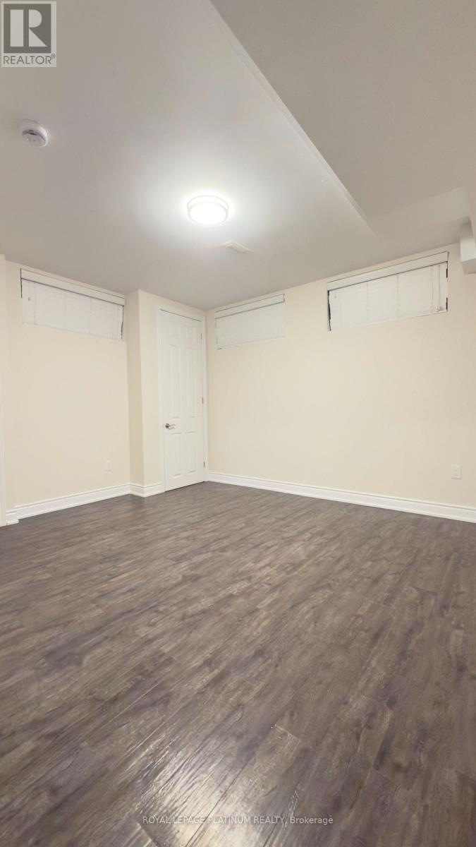 Lower - 5640 Fifth Line, Milton, ON - Indoor Photo Showing Other Room