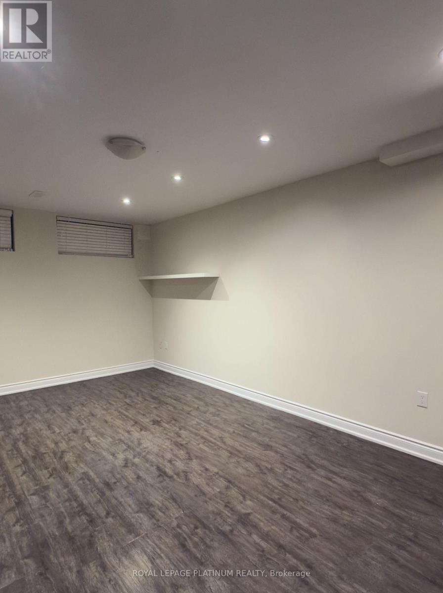 Lower - 5640 Fifth Line, Milton, ON - Indoor Photo Showing Other Room