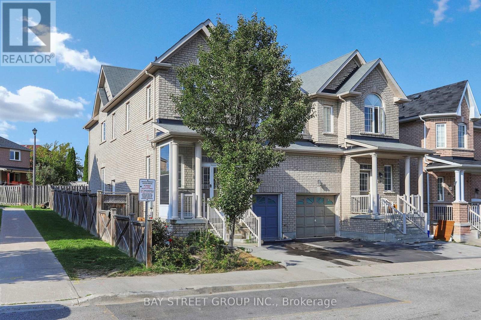 82 Coleluke Lane, Markham, ON - Outdoor With Facade