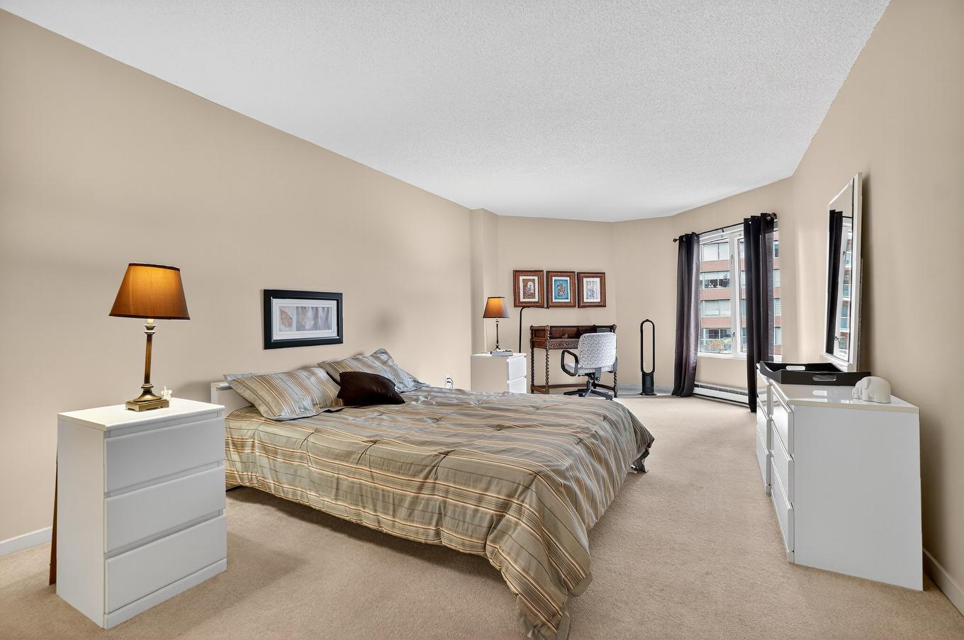 Chambre à coucher principale - 306-755 Rue Muir, Montréal (Saint-Laurent), QC - Indoor Photo Showing Bedroom