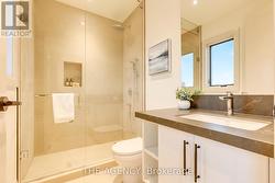 Bedroom 2 ensuite w/shower -