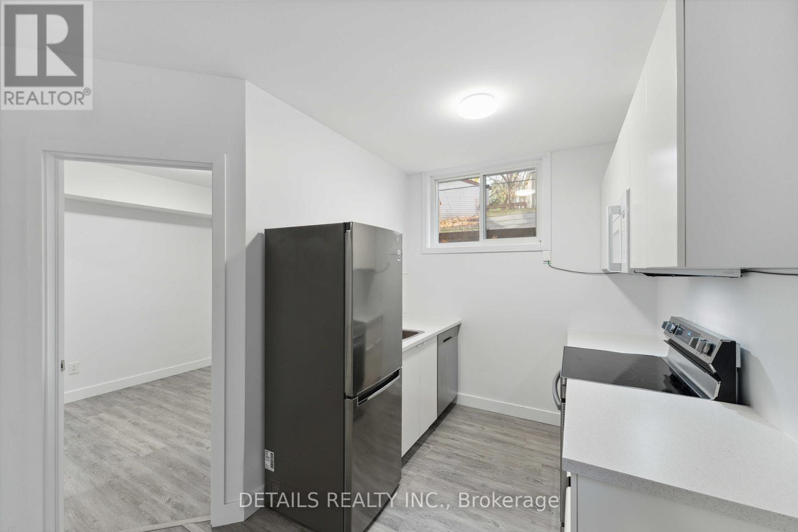 B - 828 B Maplewood Avenue, Ottawa, ON - Indoor