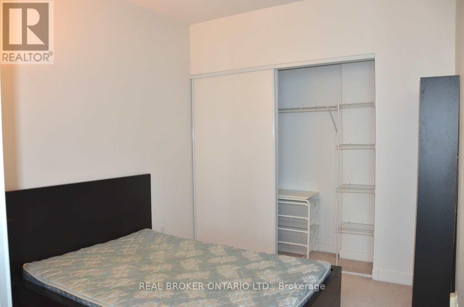 2810 - 33 Charles Street E, Toronto, ON - Indoor Photo Showing Bedroom