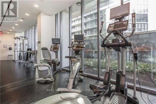 2810 - 33 Charles Street E, Toronto, ON - Indoor Photo Showing Gym Room