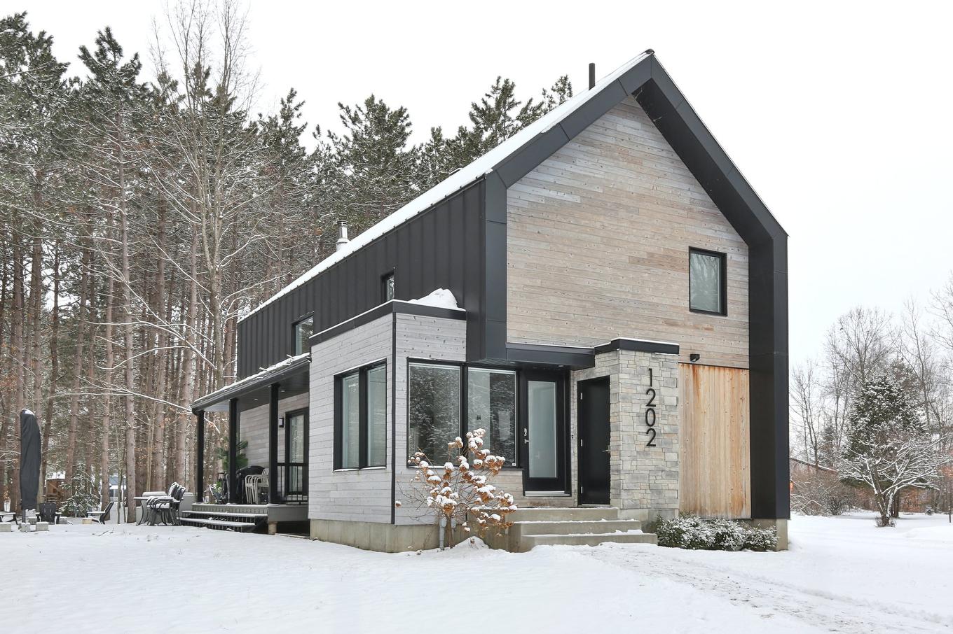 Façade - 1202 Rue Shefford, Bromont, QC - Outdoor