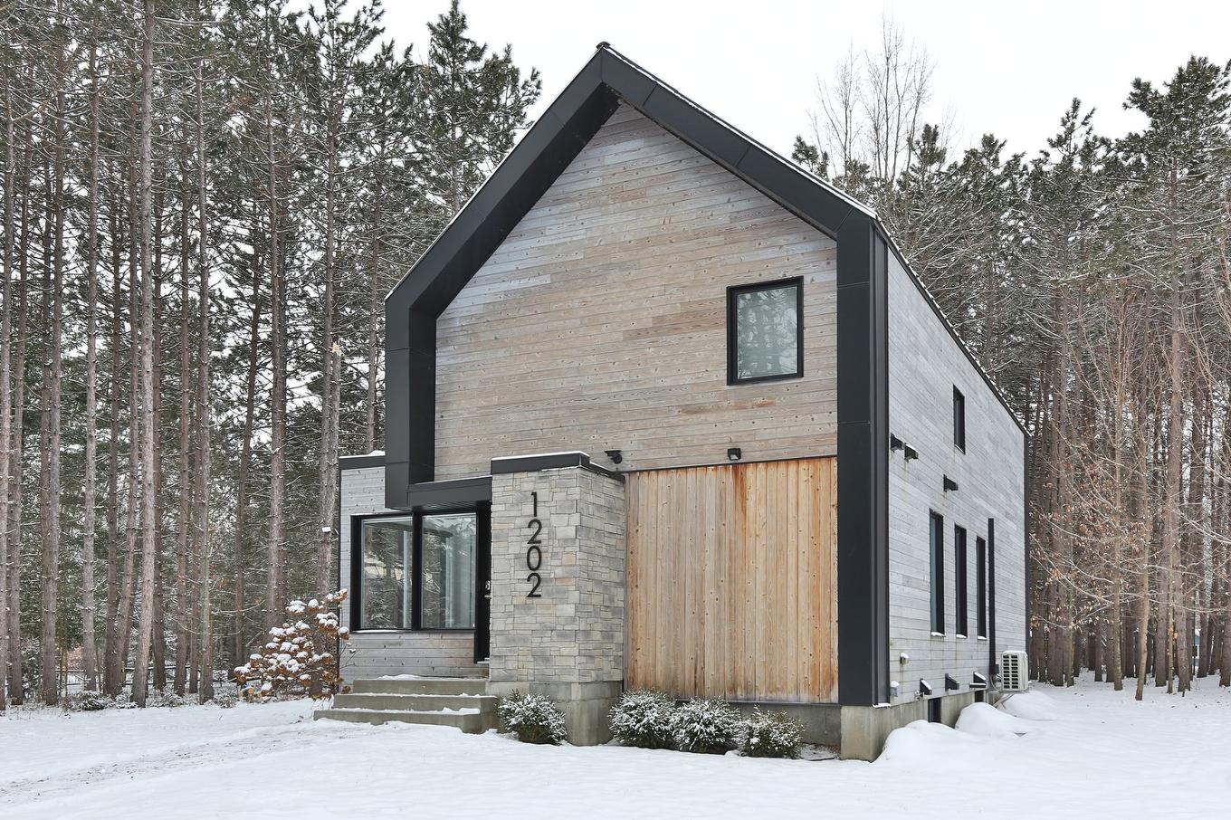 Façade - 1202 Rue Shefford, Bromont, QC - Outdoor