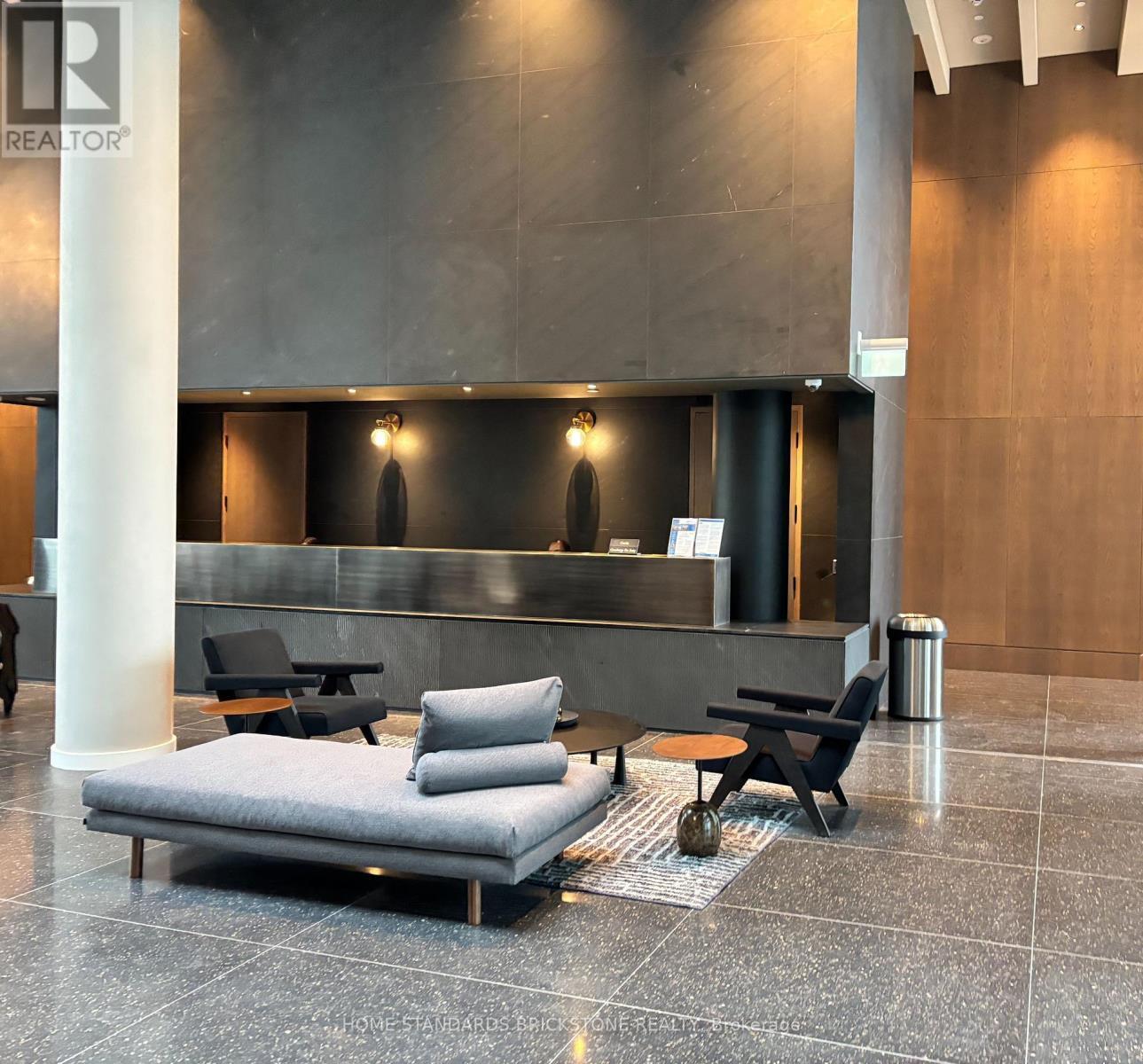 2712 - 8 Interchange Way, Vaughan, ON - Indoor Photo Showing Other Room