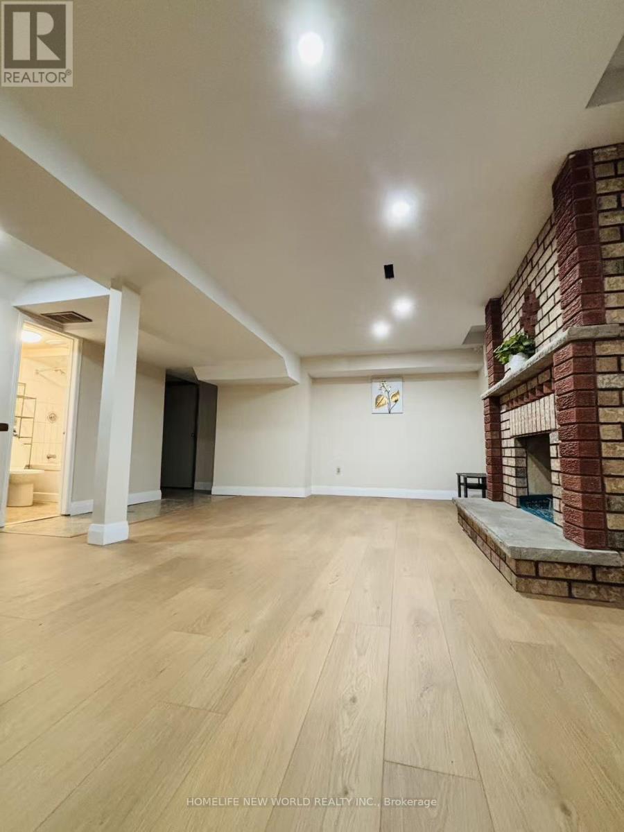 Bsmt - 4260 Wakefield Crescent, Mississauga, ON - Indoor With Fireplace