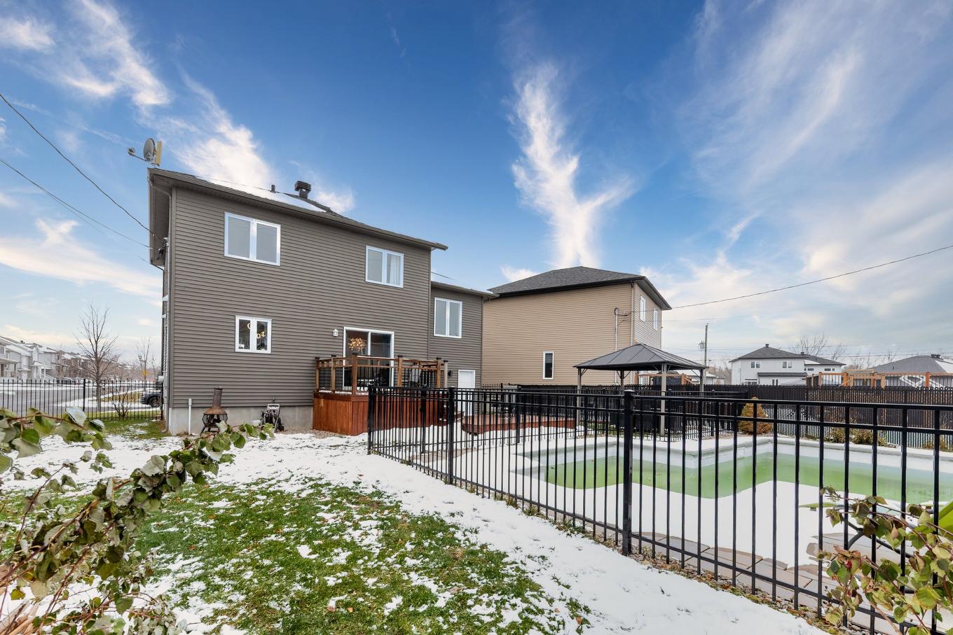 Face arrière - 343 Rue Schubert, Saint-Jean-Sur-Richelieu, QC - Outdoor With Exterior