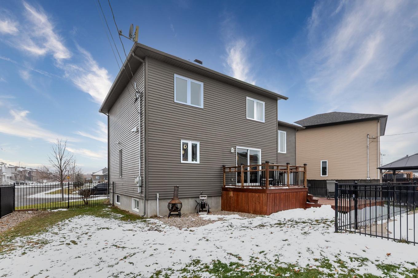 Face arrière - 343 Rue Schubert, Saint-Jean-Sur-Richelieu, QC - Outdoor With Exterior