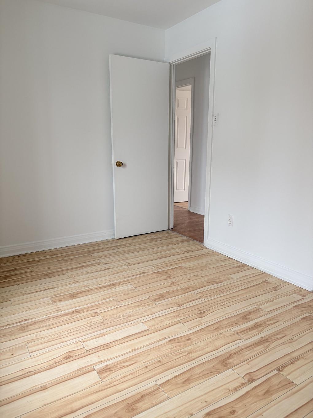 Bedroom - 246 Rue Jeannette, Longueuil (Le Vieux-Longueuil), QC - Indoor Photo Showing Other Room