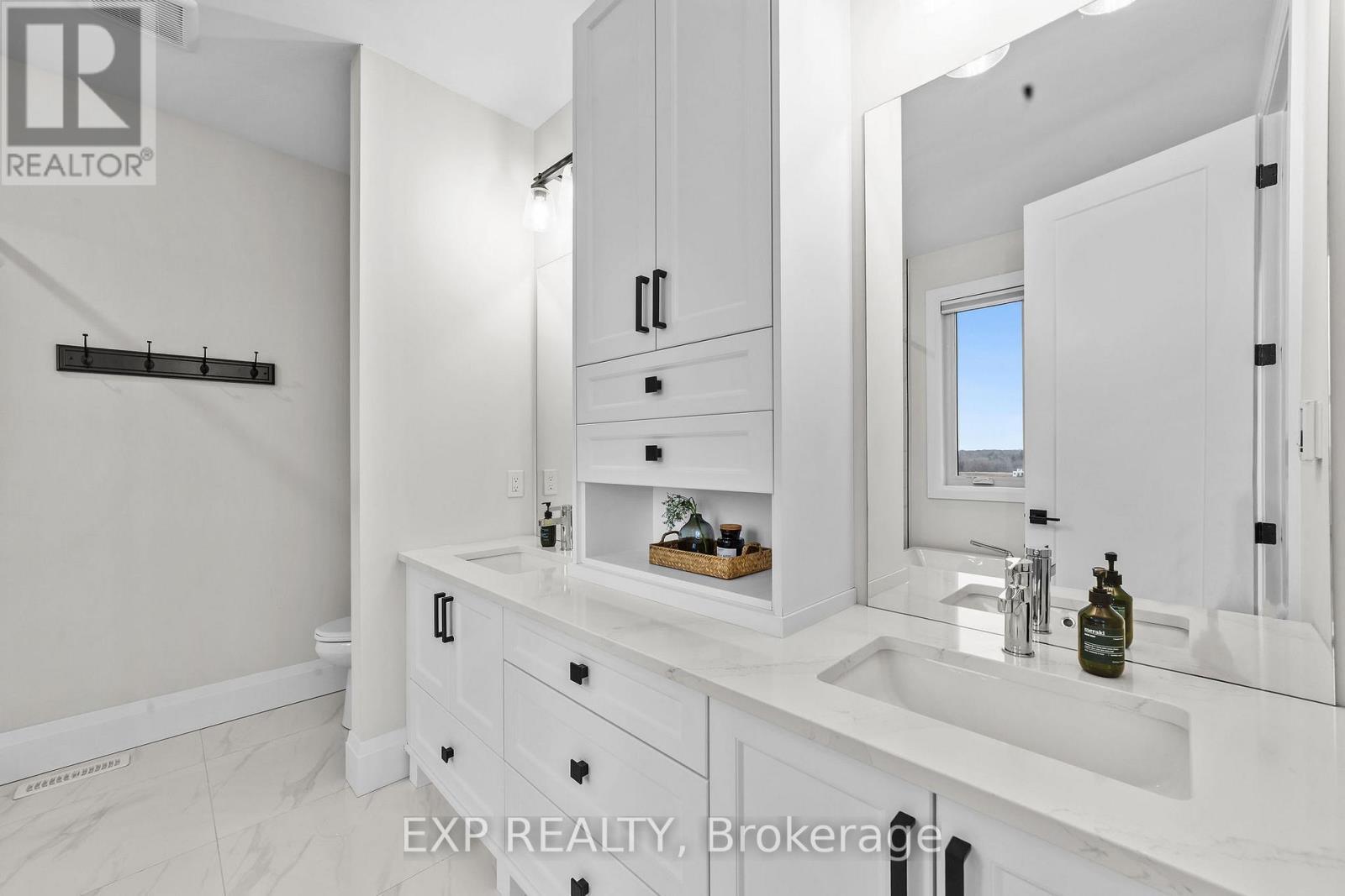 119 Daventry Way, Middlesex Centre, ON - Indoor Photo Showing Bathroom