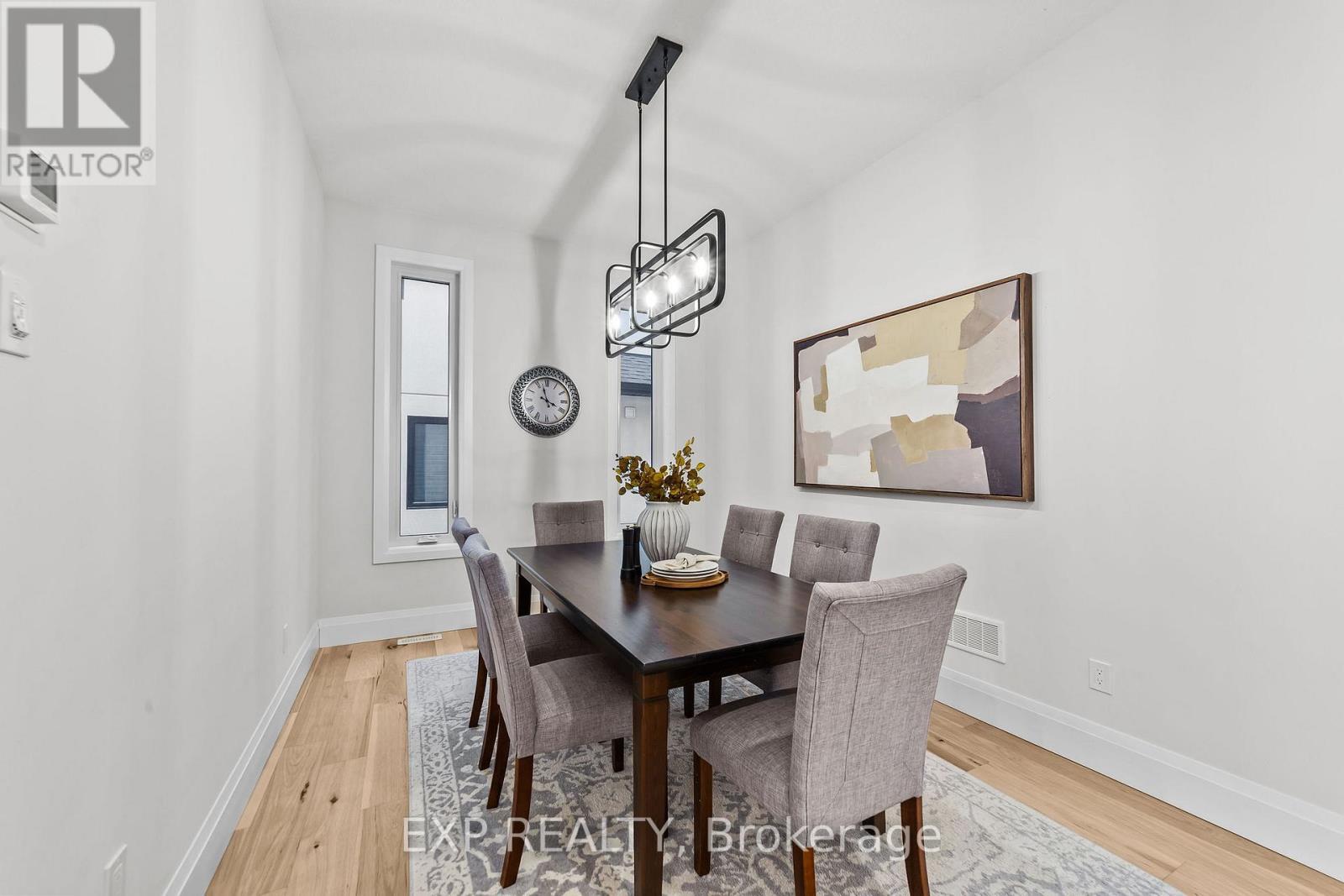 119 Daventry Way, Middlesex Centre, ON - Indoor Photo Showing Dining Room