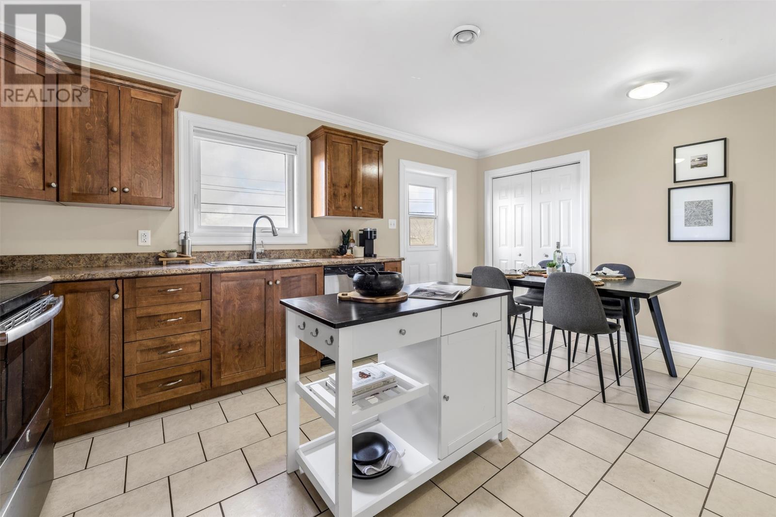 72 Brougham Drive, Paradise, NL - Indoor Photo Showing Kitchen With Double Sink