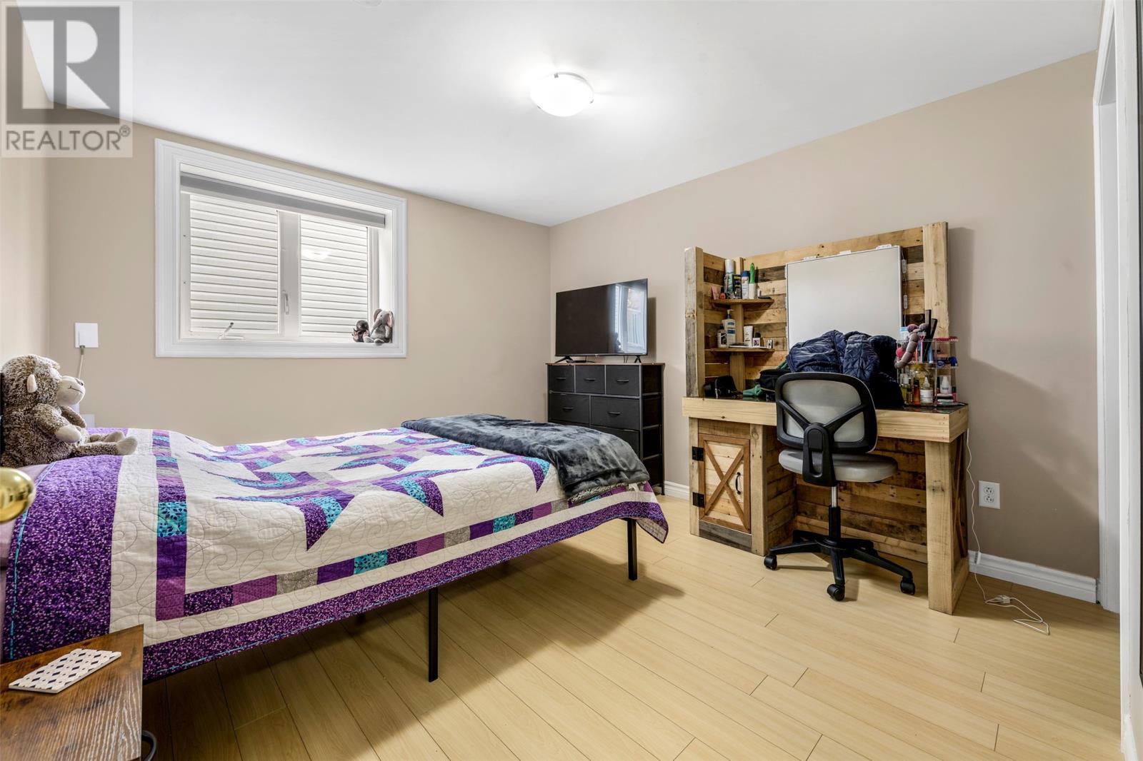 72 Brougham Drive, Paradise, NL - Indoor Photo Showing Bedroom